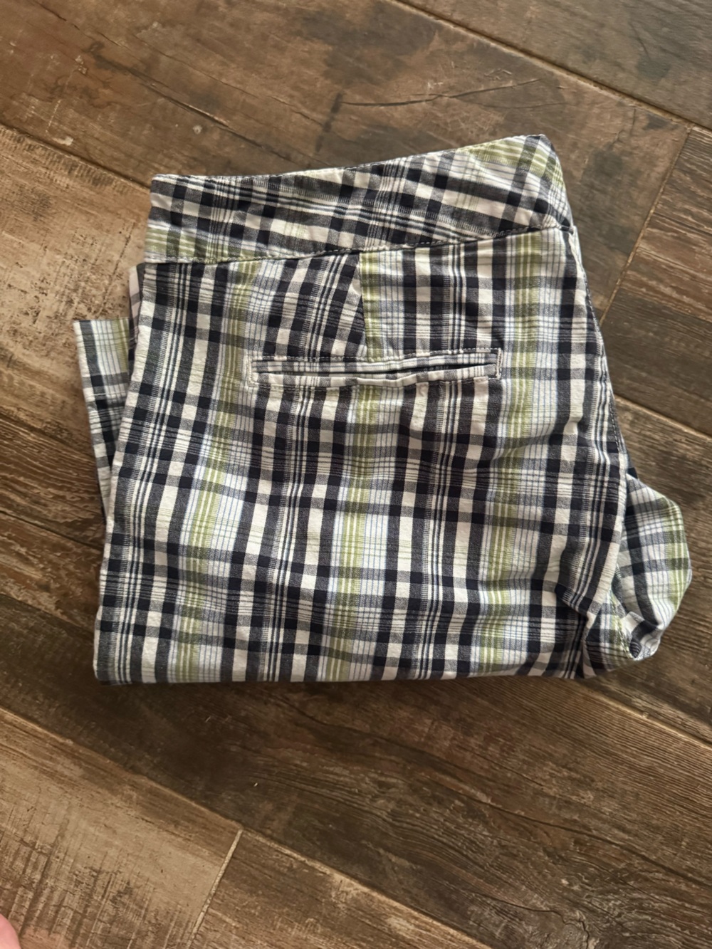 Docker women’s shorts